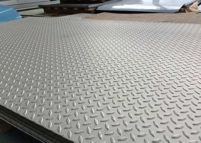 Nhôm Chống Trượt A5052 – Sản Phẩm Gân, Quy Cách & Tối Ưu Độ Bám 2025
