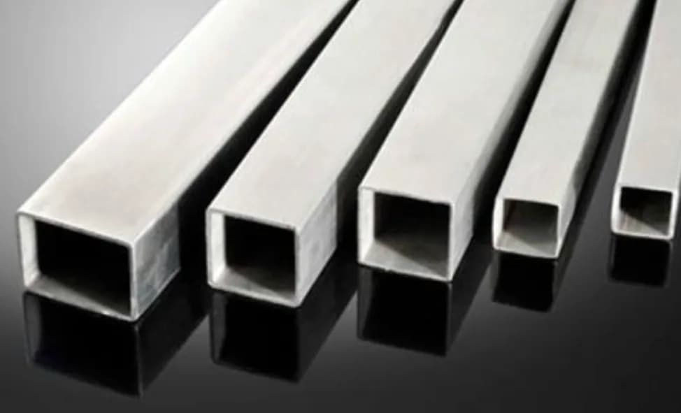 XU HƯỚNG SỬ DỤNG INOX HÌNH HỘP NĂM 2025 TẠI VIỆT NAM: TỪ CÔNG TRÌNH DÂN DỤNG ĐẾN THIẾT KẾ HIỆN ĐẠI