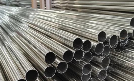 Inox 304D – “Phiên Bản Tiết Kiệm” Của Inox 304 Đang Bùng Nổ 2025: Bảng Giá, Ứng Dụng & Lợi Thế Khi Mua Tại Nguyên Vương Metal
