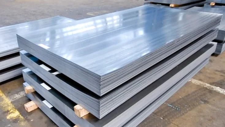 Vì sao giá inox thay đổi mỗi ngày? 7 yếu tố quyết định giá inox trên thị trường