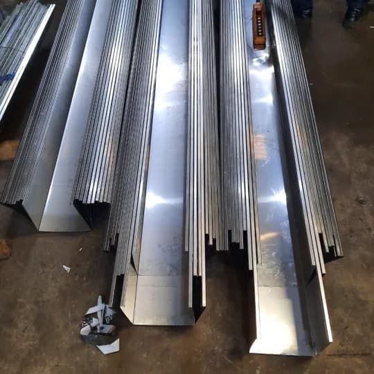 Ứng dụng và lợi ích theo kích thước của Máng Xối Inox 304 dày 0.5mm bề mặt 2B