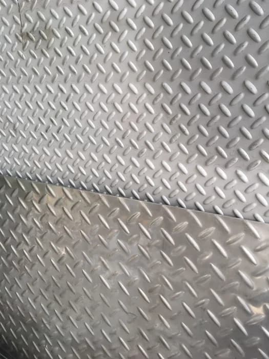 Inox Gân 304 – 201 – 316 Năm 2026: Ứng Dụng, Báo Giá, So Sánh Kỹ Thuật Và Chiến Lược Lựa Chọn Tối Ưu