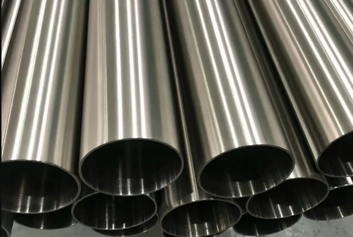 Ống Inox Mỏng: Đặc Điểm, Ứng Dụng Đa Dạng và Lưu Ý Quan Trọng Khi Lựa Chọn – hình 1