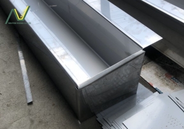 Hướng dẫn lựa chọn độ dày máng xối phù hợp – nên dùng 0.5, 0.7 hay 0.8mm?