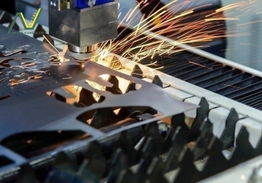 Cắt CNC Inox Là Gì? So Sánh Laser, Plasma, Waterjet – Nên Chọn Công Nghệ Nào 2026