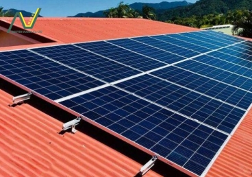 Nhôm Tích Hợp Pin Năng Lượng Mặt Trời – Giải Pháp 2 Trong 1 Dẫn Đầu Xu Hướng 2025