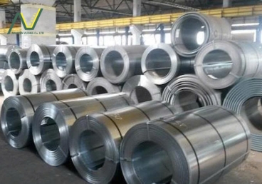 Inox cuộn cán nóng và inox cuộn cán nguội khác nhau thế nào? Doanh nghiệp năm 2026 cần hiểu rõ trước khi đặt hàng