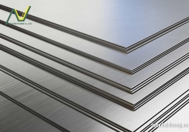 MỘT TẤM INOX ĐẸP NHẤT KHÔNG PHẢI LÚC MỚI LÀM XONG – MÀ LÀ SAU 3 NĂM SỬ DỤNG