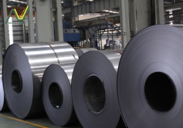 Nên Mua Inox Sẵn Hay Gia Công Theo Yêu Cầu? Cách Chọn Đúng Giúp Doanh Nghiệp Tiết Kiệm 20–40% Chi Phí