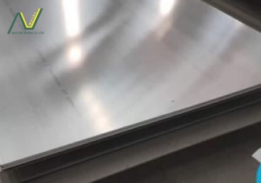 Dự báo giá tấm inox 430 đầu tháng 9/2025 – Doanh nghiệp có nên gom hàng ngay?