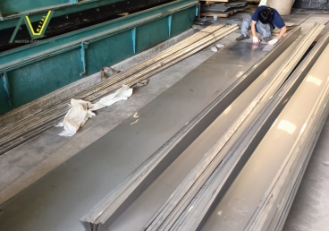 Thị trường Inox & Nhôm năm 2026: Biến động giá, nhu cầu thực và chiến lược chọn vật liệu thông minh