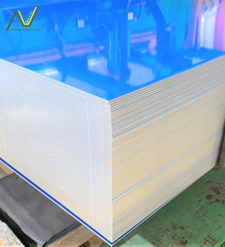 Nhôm 1050 H14 – Vật liệu “xương sống” cho các công trình quảng cáo khổ lớn ngoài trời