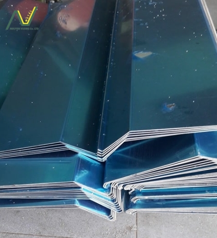 NHÔM TẤM 1050 TRONG NGÀNH ÂM THANH – SỰ LỰA CHỌN TỐI ƯU CHO THÙNG LOA, VỎ AMPLI VÀ ÂM HỌC KIẾN TRÚC