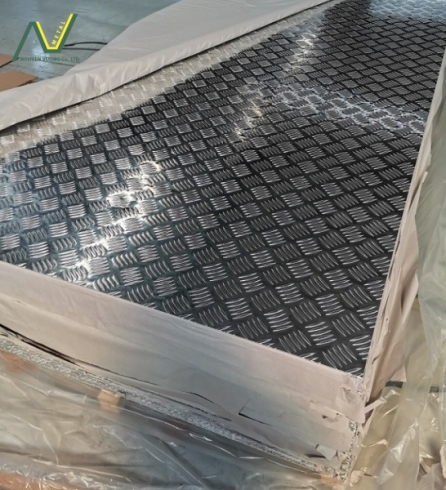 Ứng dụng chi tiết của nhôm gân chống trượt A5052 trong công nghiệp & đời sống