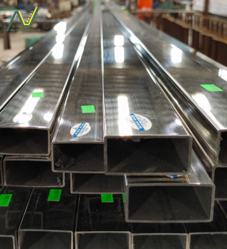 Ống Hộp Inox 304 – Vật Liệu Tối Ưu Cho Công Trình Xây Dựng Hiện Đại