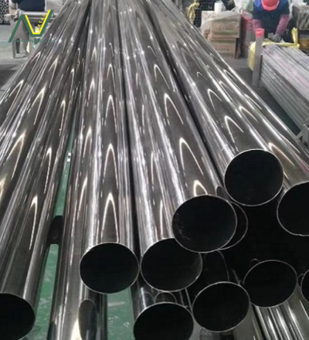 Ứng Dụng Thực Tiễn Của Ống Inox 430/2B Dày 2.5mm Trong Đời Sống và Công Nghiệp