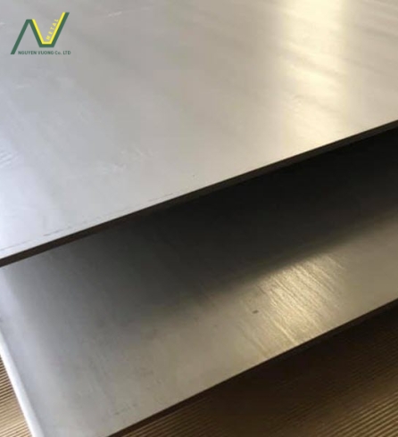TẤM INOX 304 – ỨNG DỤNG XÃ HỘI VÀ CÁCH CHỌN PHÙ HỢP TRONG NĂM 2025